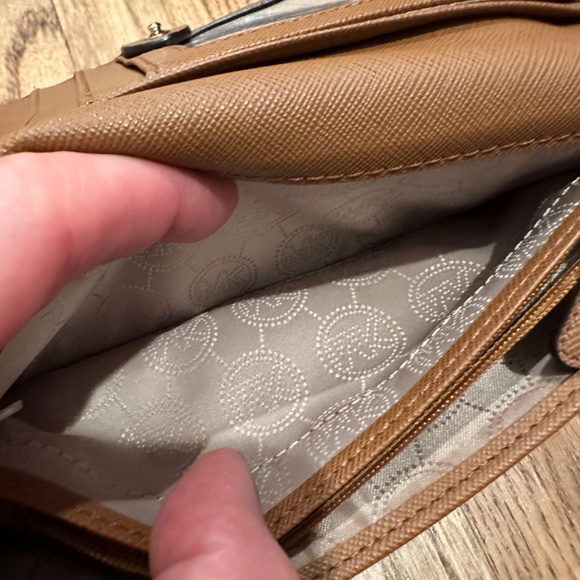 Michael Kors Trifold Wallet - Picture 8 of 13